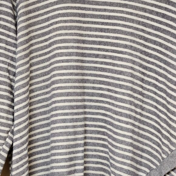 Soft Surroundings Womens 2X Gray White Stripe Sweater Long Sleeve Button Accent - Picture 2 of 9